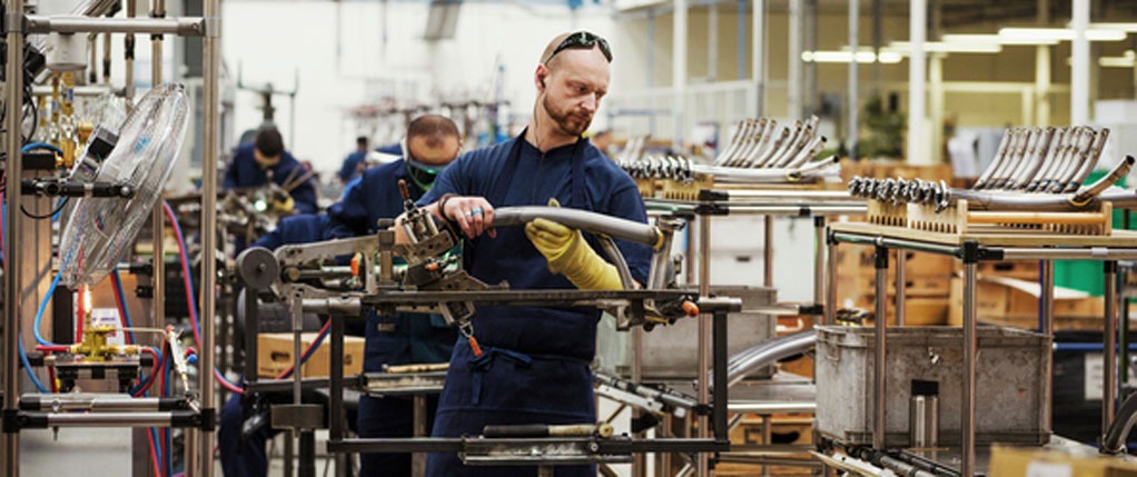 10 TIPS TO REDUCE CHANGE RESISTANCE WHEN INTRODUCING LEAN MANUFACTURING 10 TIPS TO REDUCE CHANGE RESISTANCE WHEN INTRODUCING LEAN MANUFACTURING