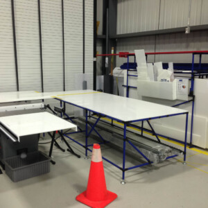 Large workging table with HDPE