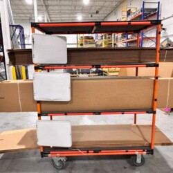 Exemple of a Flexpipe cart in a warehouse