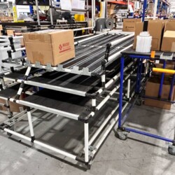 Exemple of a Flexpipe conveyor in a warehouse